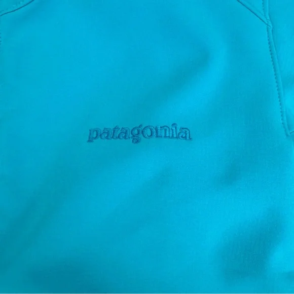 Blue Patagonia lightweight windbreaker jacket (Faults shown) - Picture 2 of 7